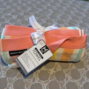 Brand New Member's Mark Sand Friendly Striped Towel 100% Cotton